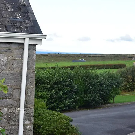 Aran View Homes Doolin - The Courtyard House - Sleeps 9 Holiday home *
