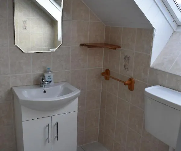 Casa vacanze Aran View Holiday Homes Doolin - The Stone Cottage - Sleeps 9