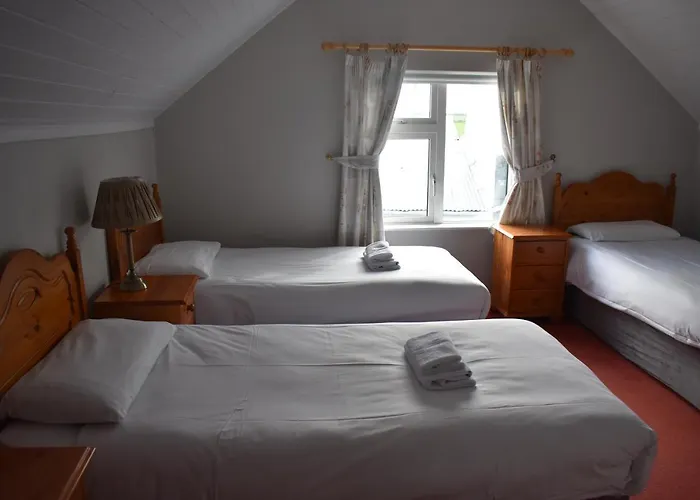 Aran View Holiday Homes Doolin - The Stone Cottage - Sleeps 9 Knockfin Cross Roads