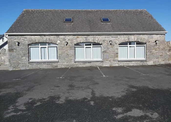 Aran View Holiday Homes Doolin - The Stone Cottage - Sleeps 9